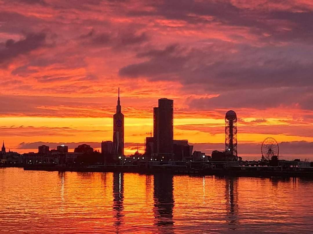 Batumi Appartments Bagian luar foto