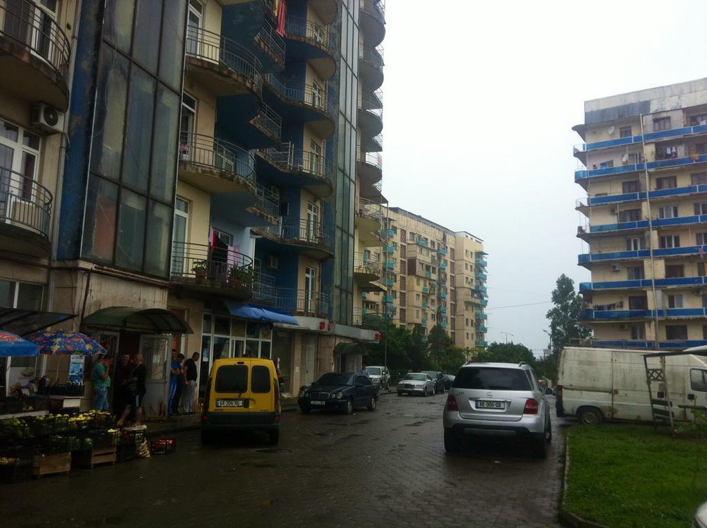 Batumi Appartments Bagian luar foto